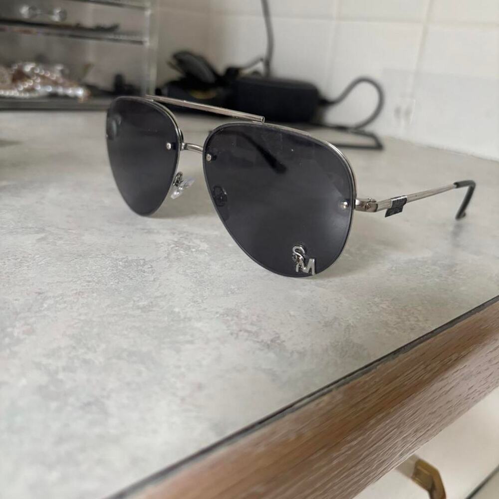 Steve madden black sunglasses